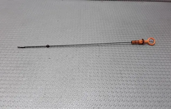Volkswagen PASSAT B5.5 Oil level dip stick 038115611B