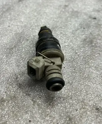 BMW 5 E39 Fuel injector 0280150414