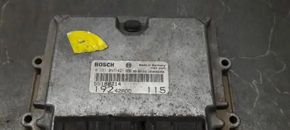 Fiat Stilo Engine control unit/module ECU 0281011421