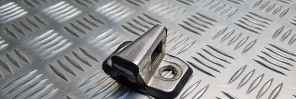 Audi A4 S4 B5 8D Front door lock loop/hook striker