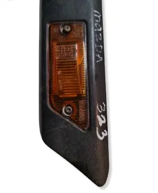 Mazda 323 F Front fender indicator light 21461311 6R0188119 21461312
