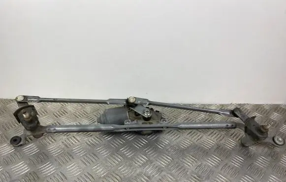 Jeep Grand Cherokee Front wiper linkage and motor 68267701AA
