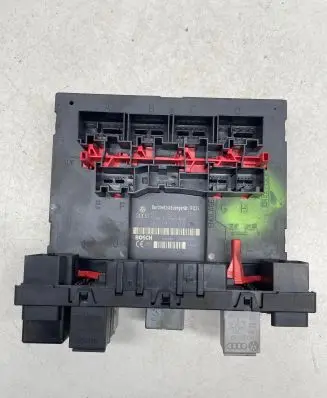 Volkswagen Touran I Comfort/convenience module 1K0937049S 00989880 H30S0704