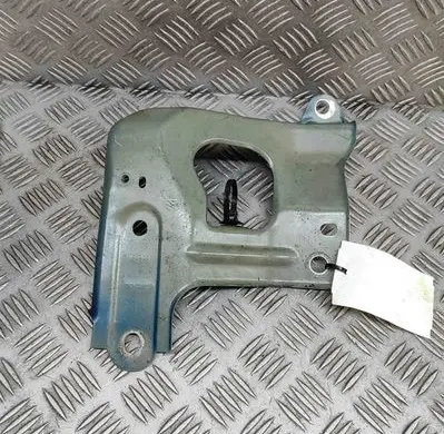 Tesla Model Y Fender mounting bracket 148749200A
