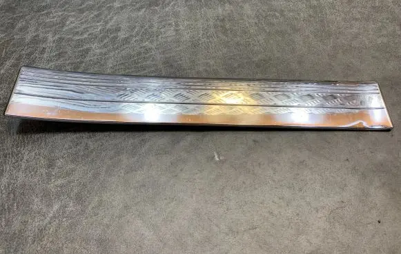 Mercedes-Benz CLS C219 Side skirt rear trim A2196800335