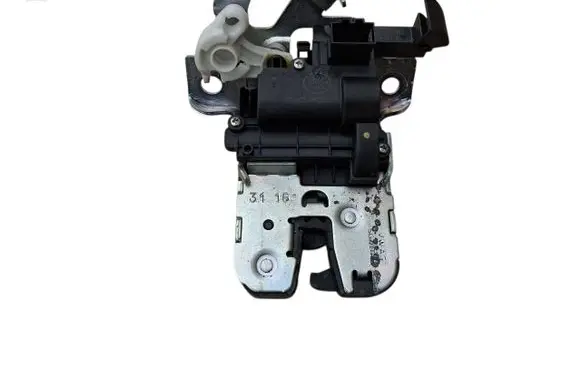 Skoda Superb B8 (3V) Tailgate/trunk/boot lock/catch/latch 3V0827505C