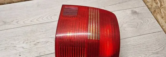 Volkswagen PASSAT B5 Rear/tail lights 3b9945112
