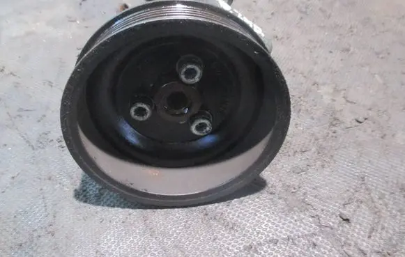 Volkswagen Lupo Power steering pump 6N0422155E