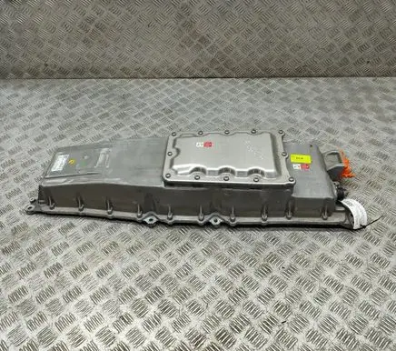 Porsche Taycan 9J1 Voltage converter inverter 9J1915251AJ 300000313C