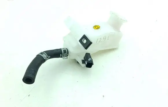 Brake fluid reservoir