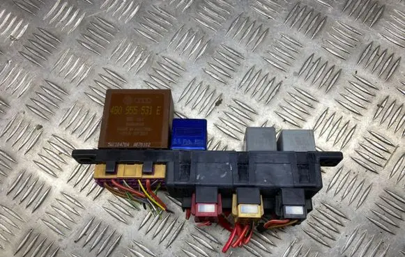 Audi A6 S6 C5 4B Fuse box set 896083000 8L0941822A