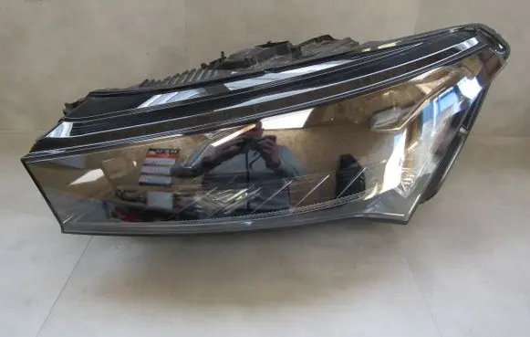 Skoda Enyaq iV Headlight/headlamp 5LB941015A 1EX01477321
