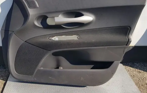 Toyota Auris 150 Front door card panel trim 6762802070