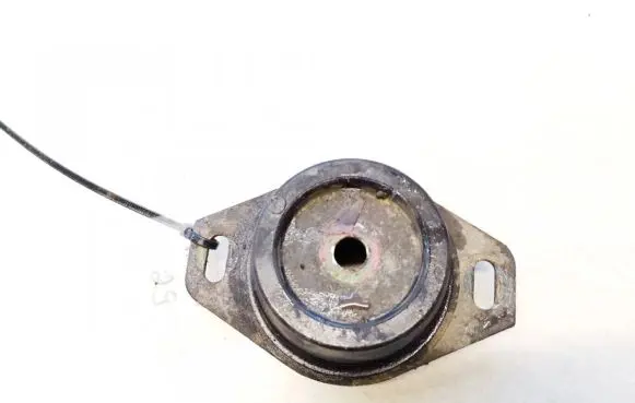 Citroen Xsara Picasso Engine mount bracket