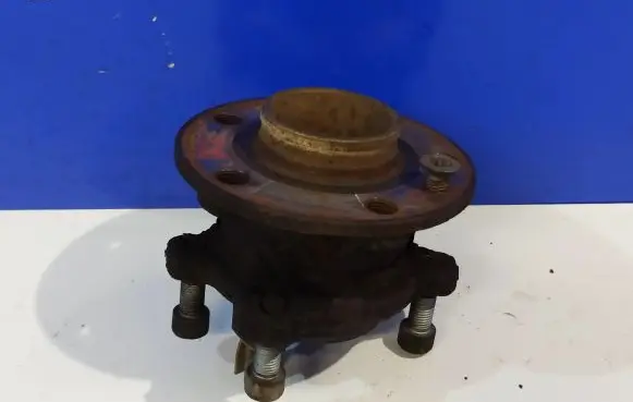 Volvo V60 Rear wheel hub 31329968
