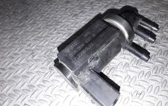 Audi A6 S6 C5 4B Turbo solenoid valve 059906627B
