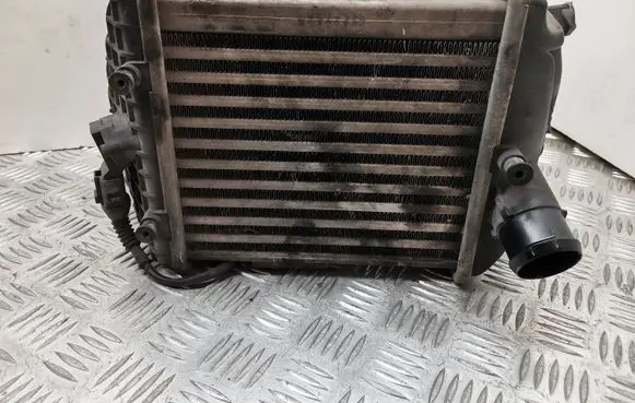 Audi A4 S4 B6 8E 8H Intercooler radiator 8E0145805E
