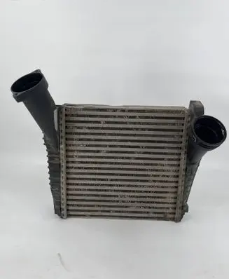 Audi Q7 4L Intercooler radiator 7L6145803D