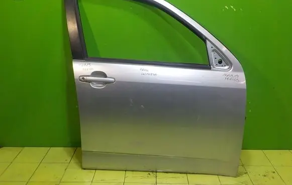 Daihatsu Terios Front door PRZOD PRAWE