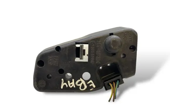 BMW 3 E46 Tail light bulb cover holder 388570R 230574P