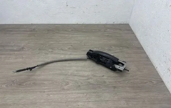Volkswagen Caddy Front door exterior handle/bracket 5N0837885H