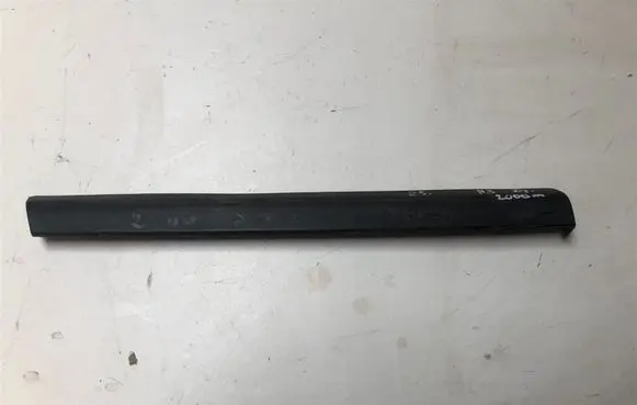 Audi A3 S3 8L Rear fender molding trim 
