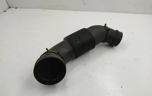 Audi Q7 4L Air intake duct part 7L6129627F