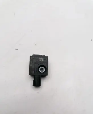 Opel Zafira C Airbag deployment crash/impact sensor 13504470 5F83A005D