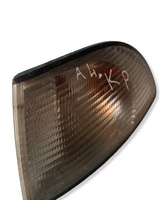 Audi A4 S4 B5 8D Front indicator light 1315106