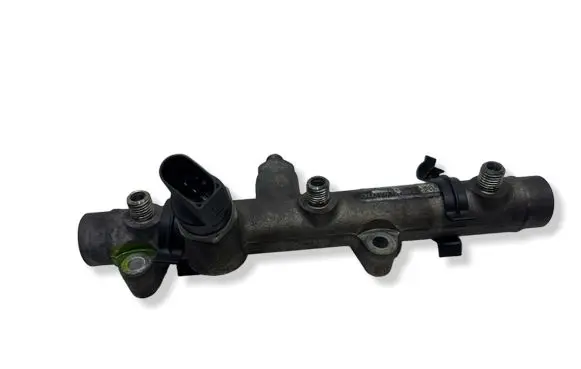 Volkswagen Touareg I Fuel main line pipe 059130089D