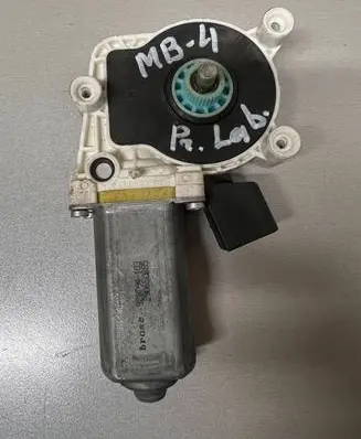 Mercedes-Benz Sprinter W901 W902 W903 W904 Rear door window regulator motor 928794-103