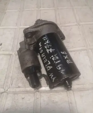 Volkswagen Jetta V Starter motor 02Z911023