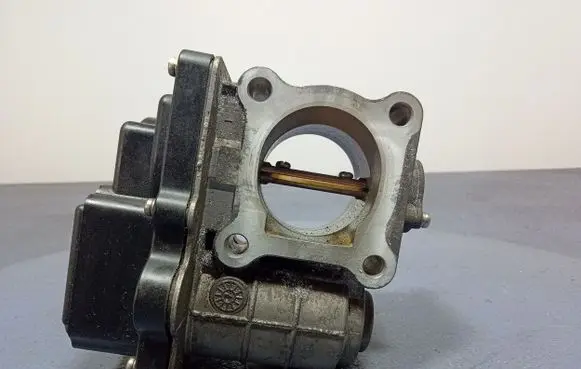 Honda CR-V Throttle body valve RML46-604