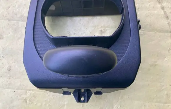 Steering wheel column trim