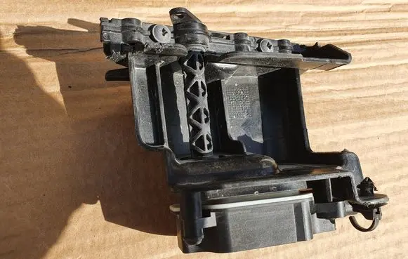 Volvo S60 Coolant heater control valve A24051103312 32296967