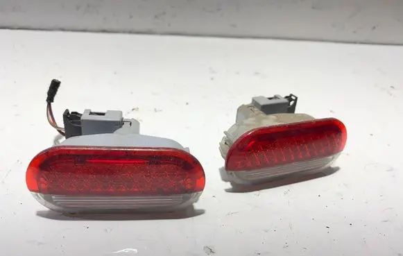 Volkswagen Golf IV Rear door interior light 1J0947413 1500103