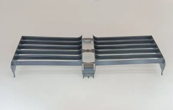 BMW 7 G70 ACC Distronic radar sensor grill/trim 66663428 Z87E9999