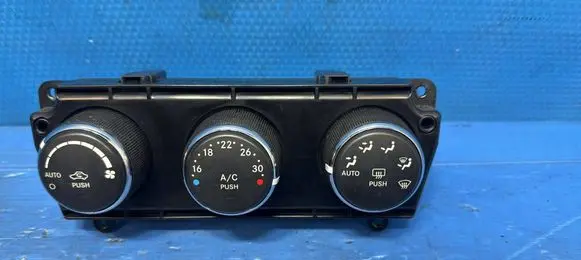 Jeep Compass Climate control unit P55111134AC