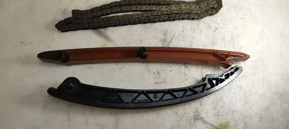 Opel Cascada Slide rail for timing chain 55353999 55565005