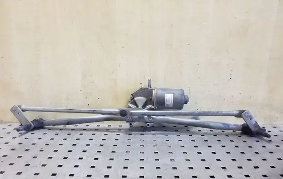 Mini Cooper Countryman R60 Front wiper linkage and motor 9804398