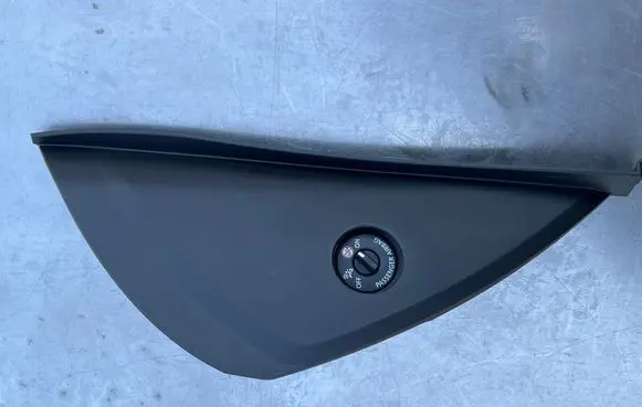 Renault Zoe Panel trim 689208654R 2270917X 681999278R