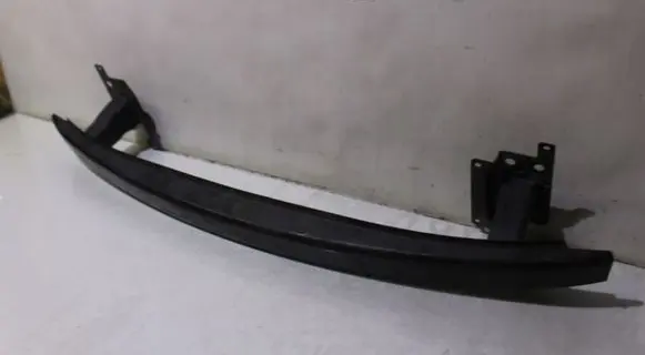 Volkswagen Polo IV 9N3 Front bumper cross member
