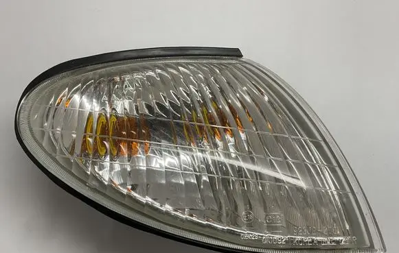 Hyundai Accent Front indicator light 92302