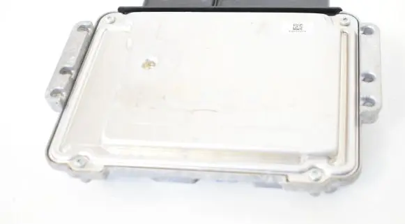 Hyundai i30 Engine control unit/module 0281030857 391122A973