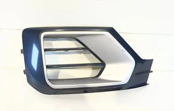 Audi Q2 - Front bumper lower grill 81A807682G