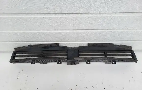 BMW 6 G32 Gran Turismo Radiator trim 7497779