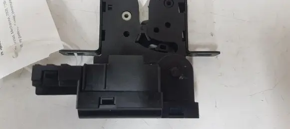 Peugeot 207 Tailgate window lock/catch/latch 9664379380