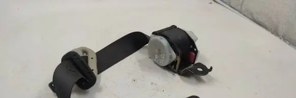 Subaru Legacy Rear seatbelt TKC004 1000032