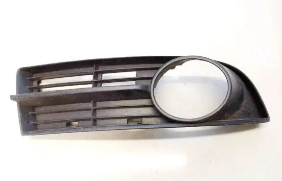 Volkswagen Touran I Front bumper lower grill 1t0853666a