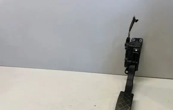 Skoda Fabia Mk1 (6Y) Accelerator throttle pedal 6Q1721503C 6PV00849601